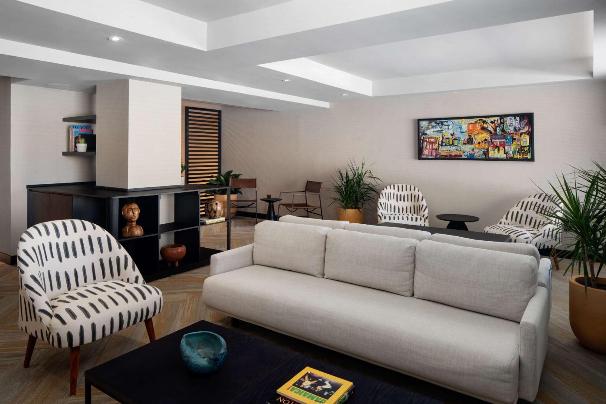 Rok Hotel Kingston Tapestry Collection By Hilton Extérieur photo