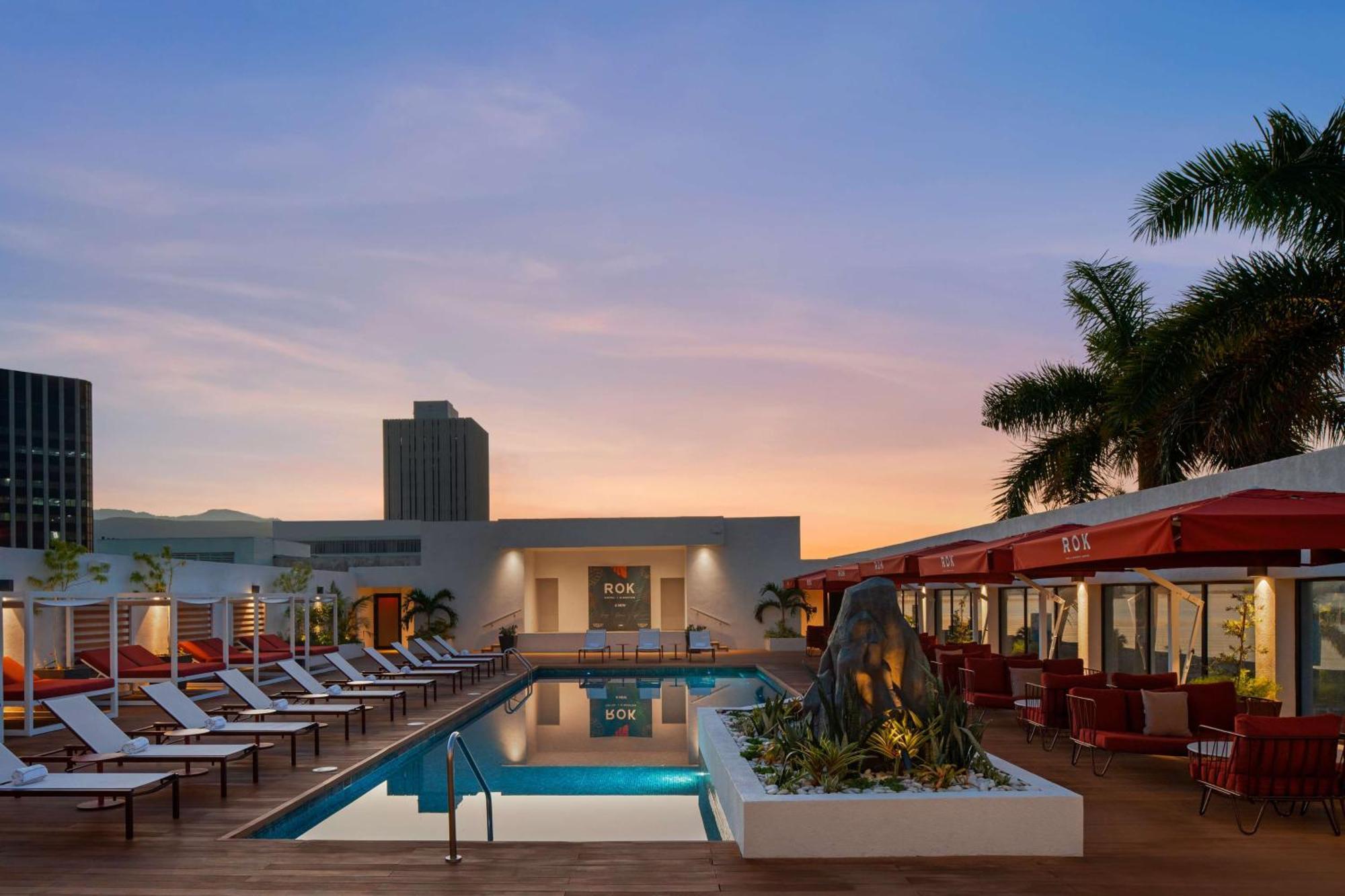 Rok Hotel Kingston Tapestry Collection By Hilton Extérieur photo