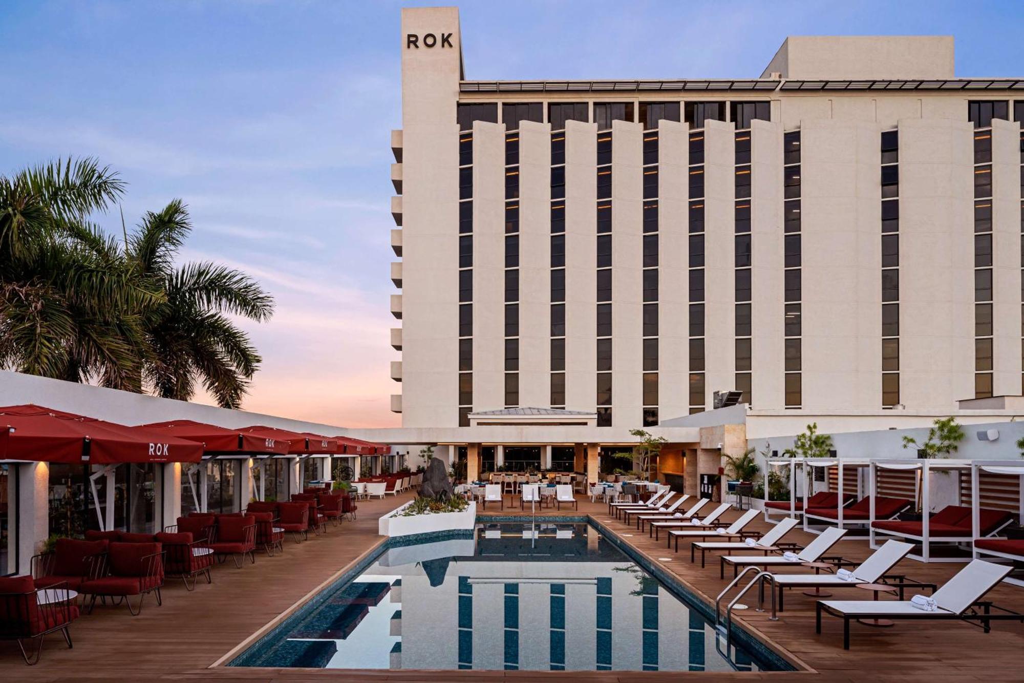 Rok Hotel Kingston Tapestry Collection By Hilton Extérieur photo