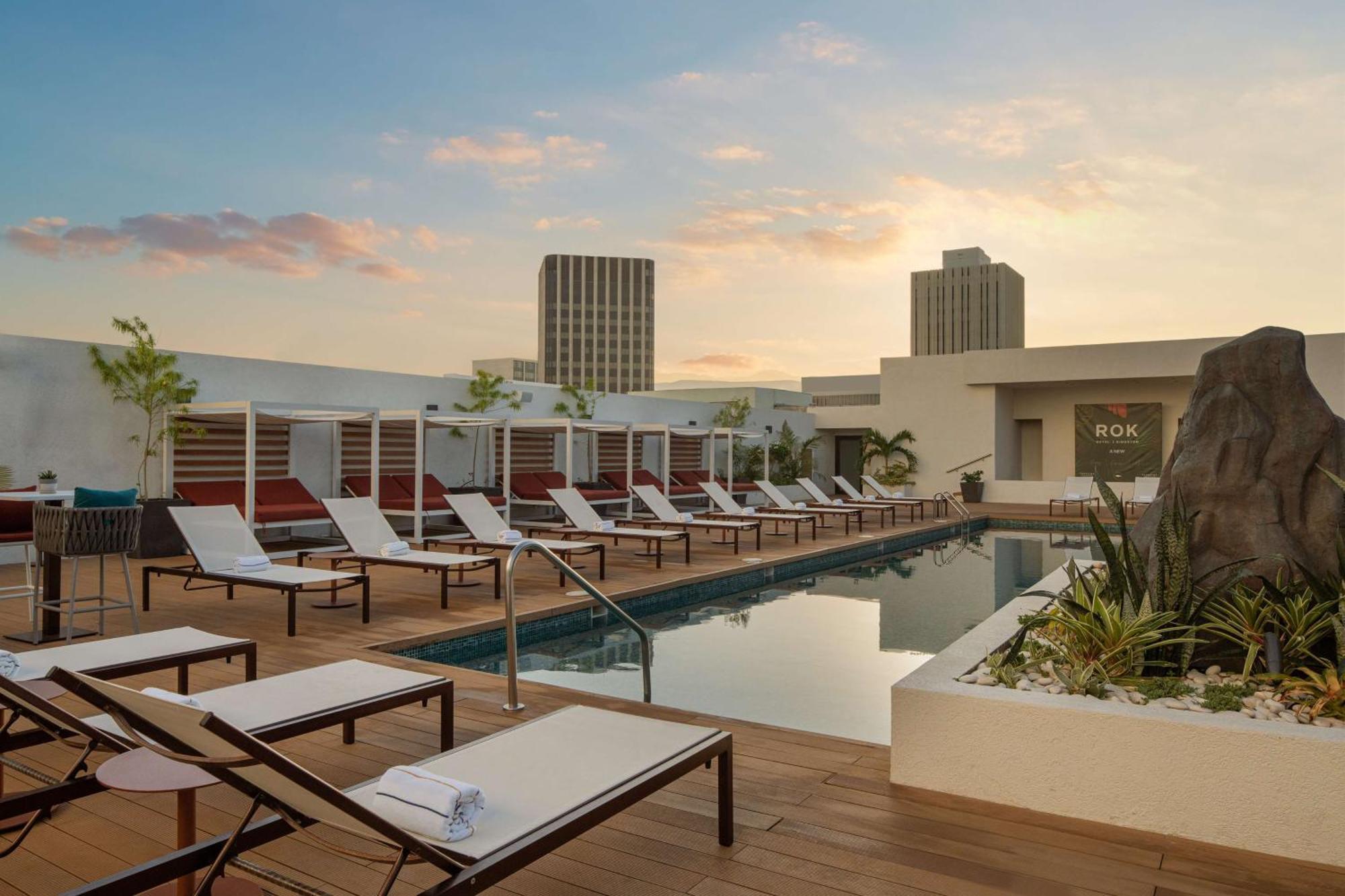 Rok Hotel Kingston Tapestry Collection By Hilton Extérieur photo