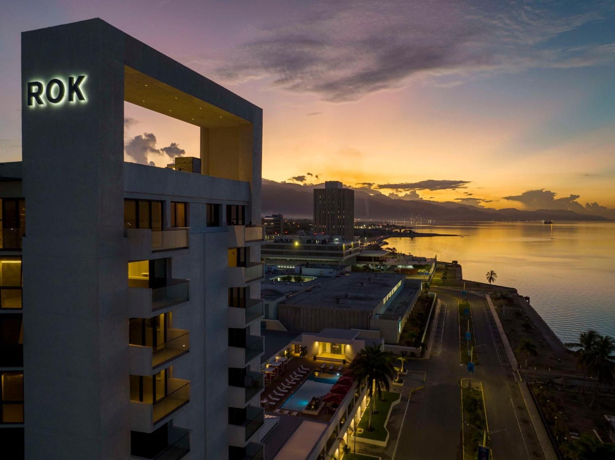 Rok Hotel Kingston Tapestry Collection By Hilton Extérieur photo